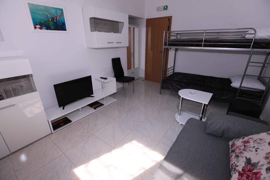 Ferienwohnung Robinson Bella Bogomolje Exterior foto
